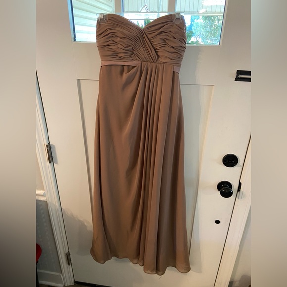 Dresses & Skirts - Elegant Tan Strapless Evening Gown